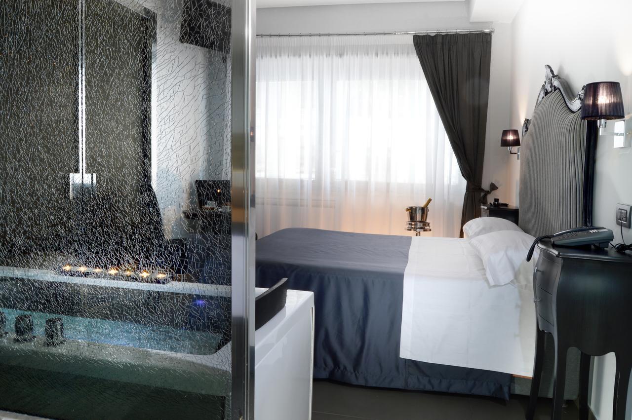 Barbarella Suite Napoli Ngoại thất bức ảnh