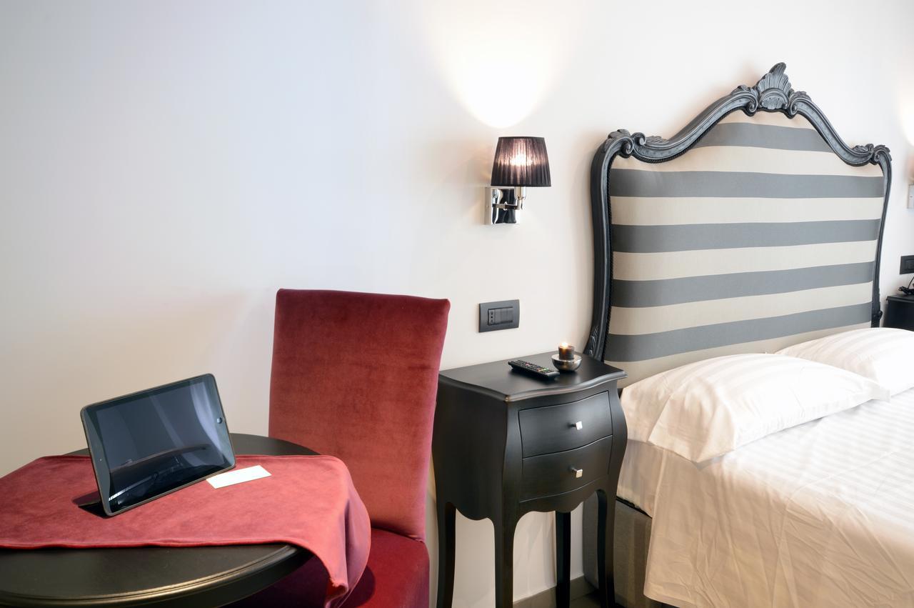 Barbarella Suite Napoli Ngoại thất bức ảnh