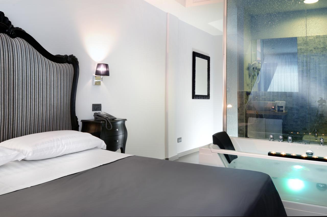 Barbarella Suite Napoli Ngoại thất bức ảnh