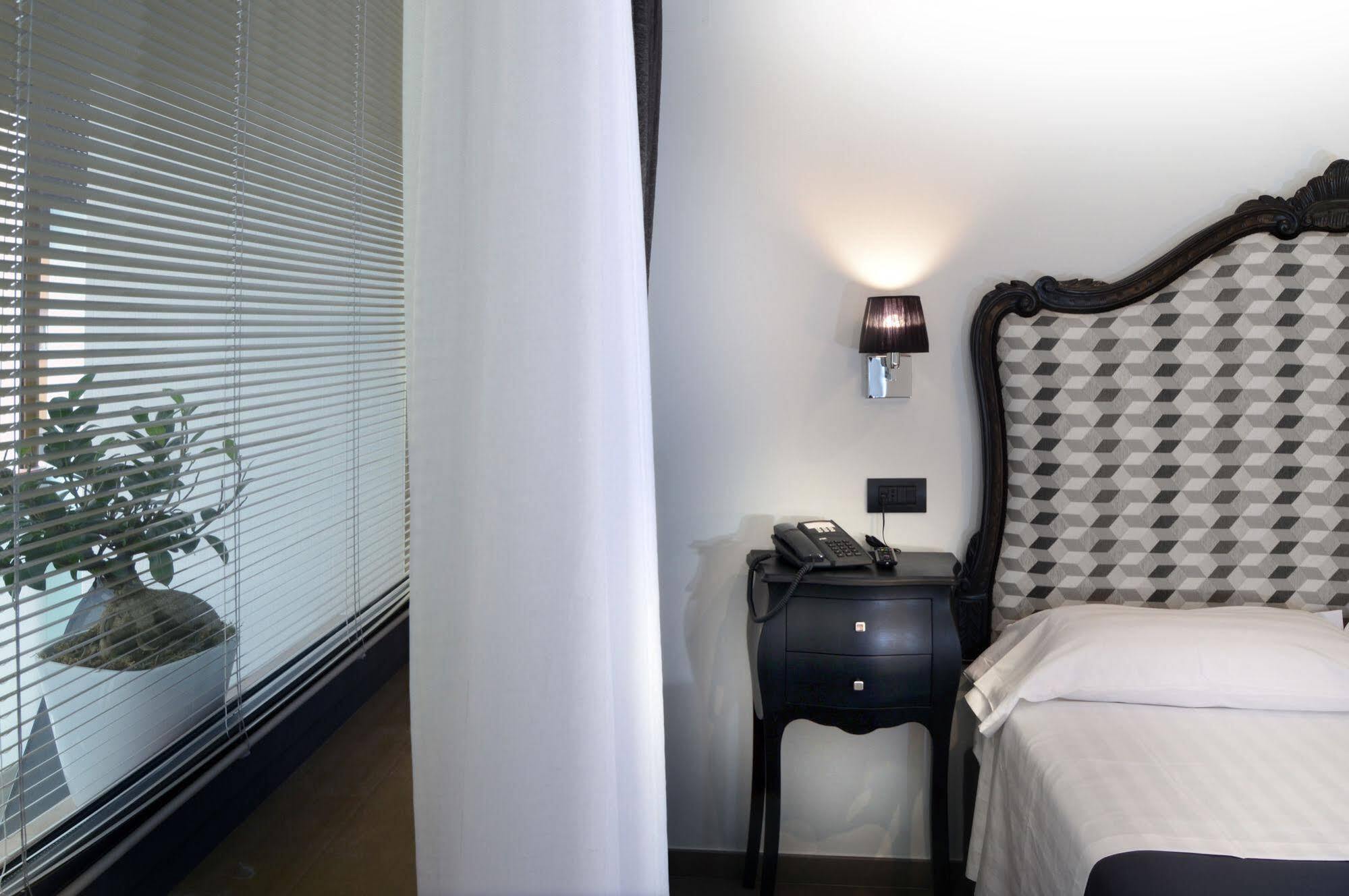 Barbarella Suite Napoli Ngoại thất bức ảnh
