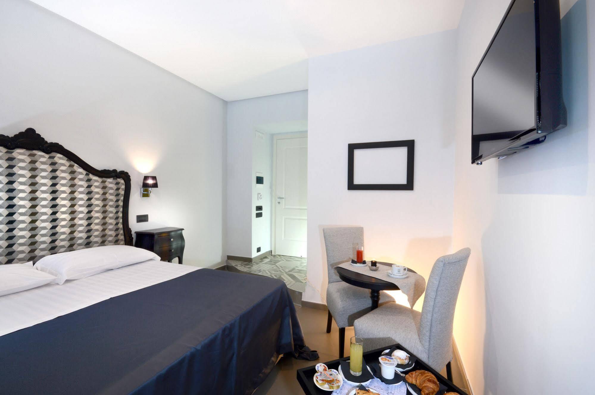 Barbarella Suite Napoli Ngoại thất bức ảnh