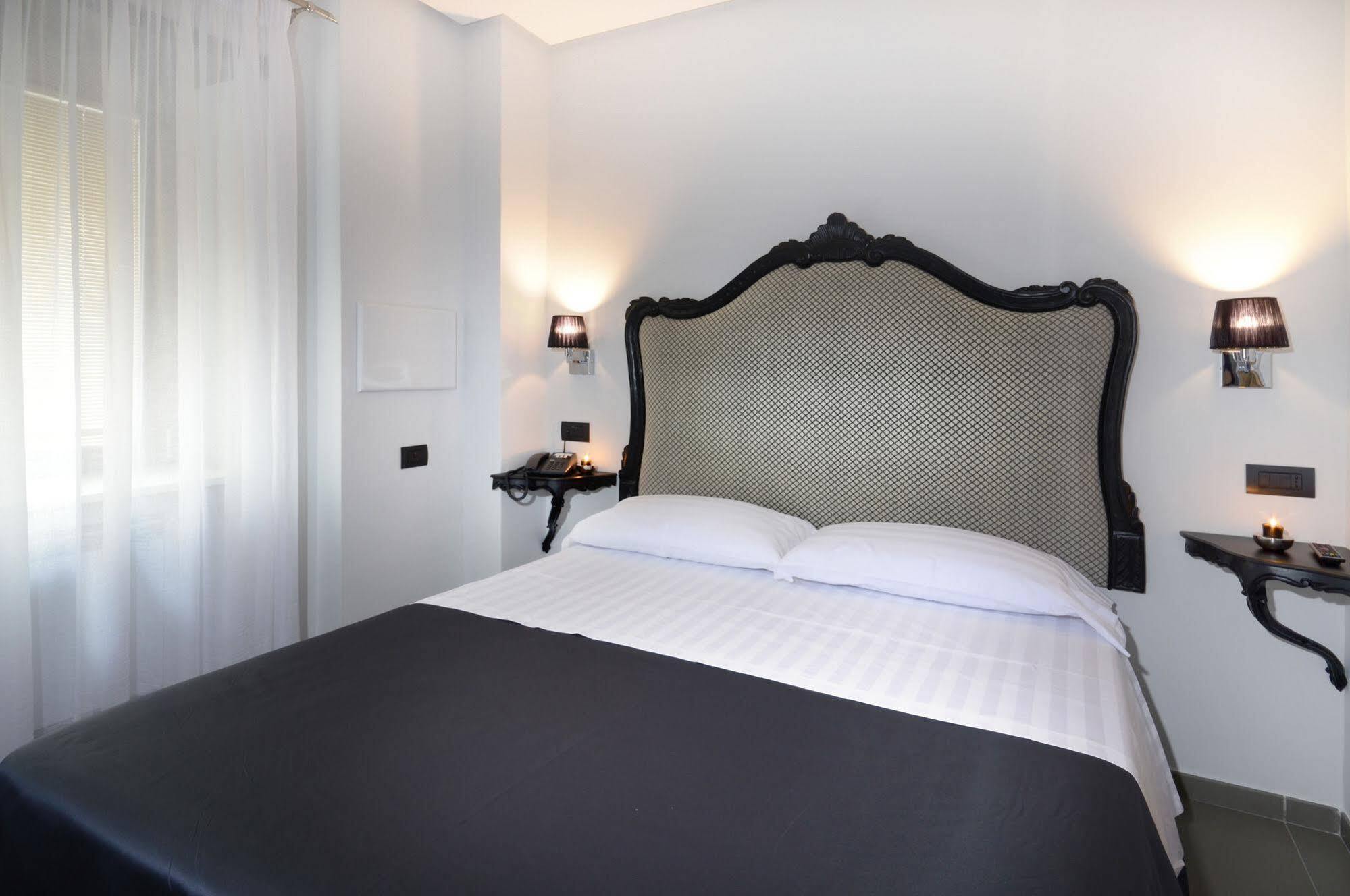 Barbarella Suite Napoli Ngoại thất bức ảnh