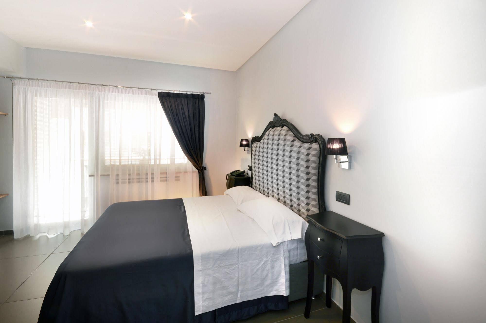 Barbarella Suite Napoli Ngoại thất bức ảnh